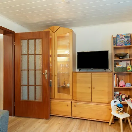 Gemuetliches Hintergebaeude Vakantiehuis Stuttgart
