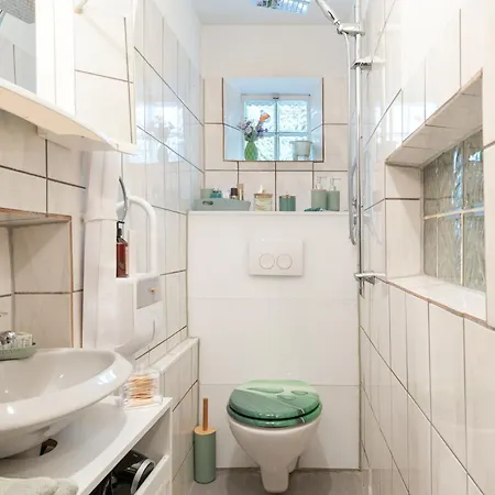 Vakantiehuis Gemuetliches Hintergebaeude Stuttgart