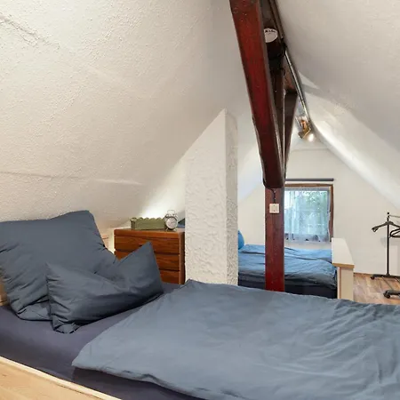 Vakantiehuis Gemuetliches Hintergebaeude Stuttgart